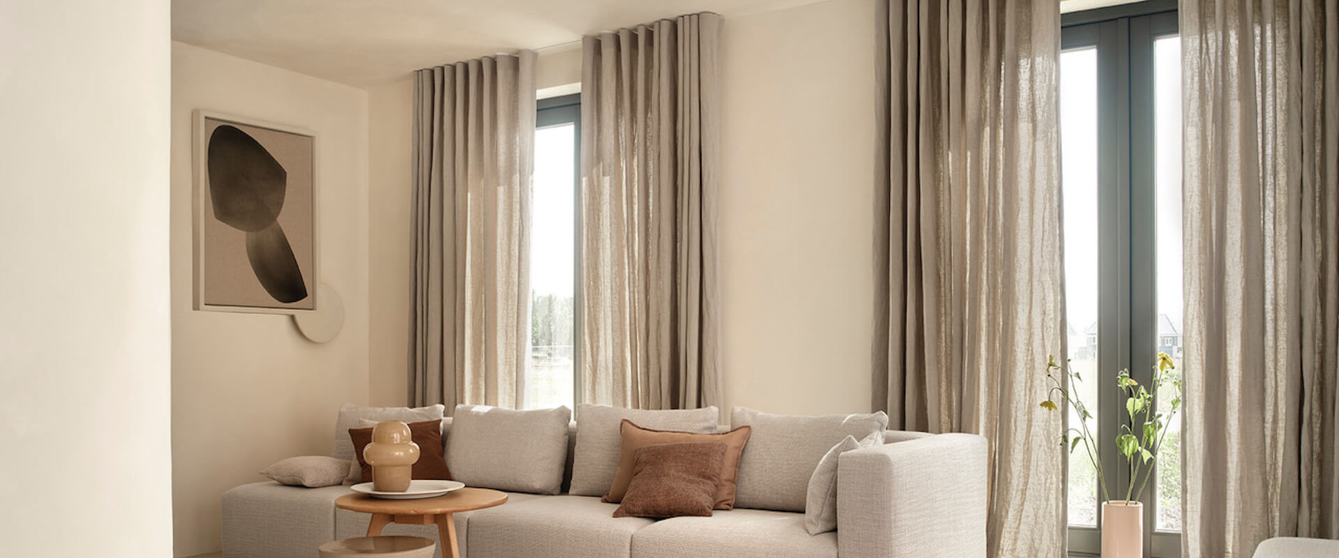 Bekijk onze vacatures contact-header.jpg