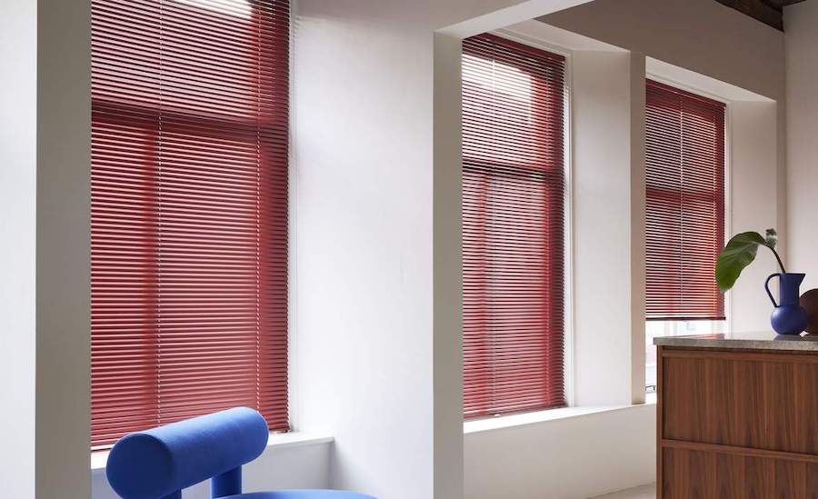 jaloezie-rood